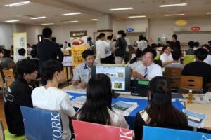 【キャリア支援センター】学内合同企業等説明会を実施しました